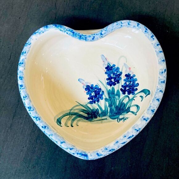 Texas Bluebonnets Marshall Pottery Heart Shaped Bowl Dish - Picture 1 of 6